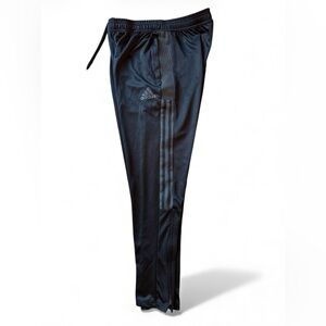 Adidas Men's Aeroready Primegreen Black Athletic Pants
Tapered and Zip Ankle